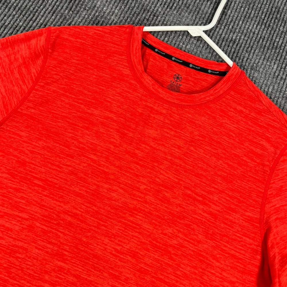 Gaiam Shirt Mens Large Orange Short Sleeve Workout Performance Active Gym